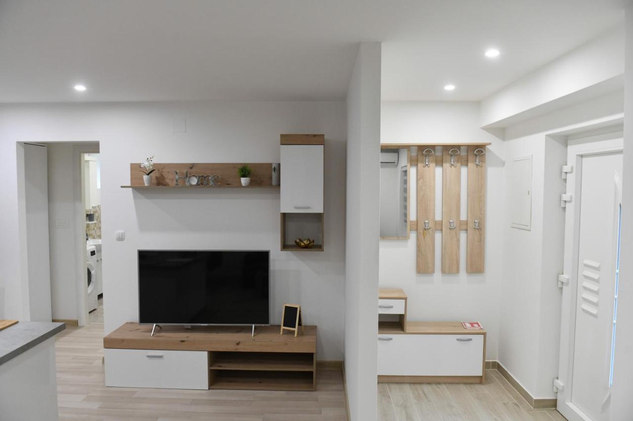Apartman Lucia Ðakovo Eksteriør bilde